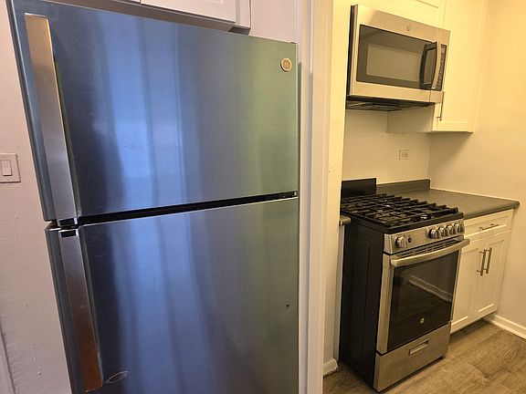 4th image of 144-87 41st Ave Unit 226