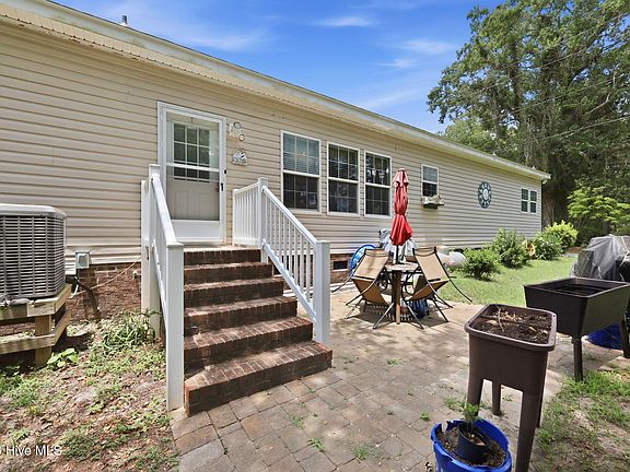 3rd image of 24 King Blount Drive