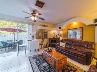 8909 NW 54th St, Sunrise, FL 33351