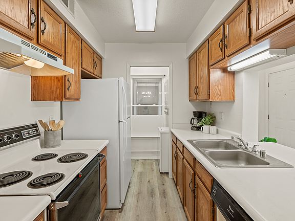 3rd image of 505 Oppenheimer Dr APT 504