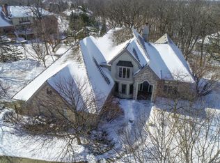 W307N2873 Fieldwood Dr, Pewaukee, WI 53072