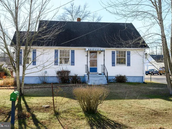 327 Cypress St, Millington, MD 21651