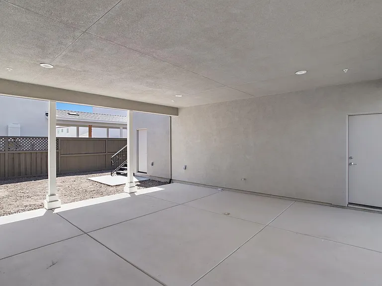 2926 Granger St — Photo 45