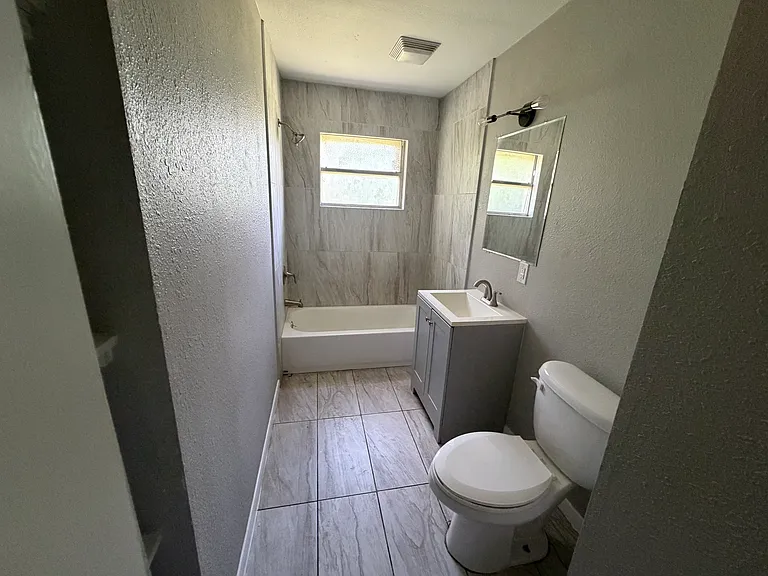 3901 Hiland Dr — Photo 8