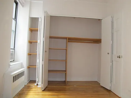 Rented by Metropolis Real Estate of Manhattan | media 15