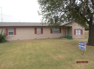 610 Wisconsin St, Geronimo, OK 73543