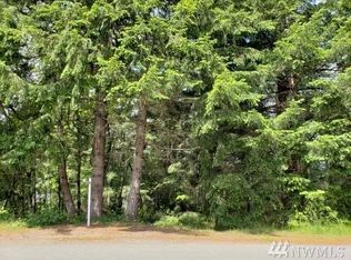 3237 Longhorn Dr NW, Bremerton, WA 98312