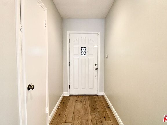 2nd image of 5415 Coldwater Canyon Ave