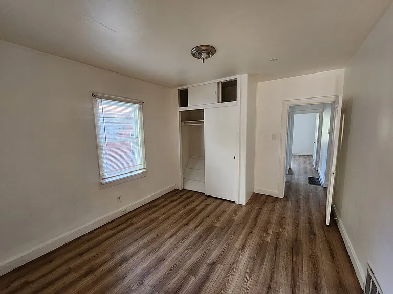 22 N Harvey Ave — Photo 11
