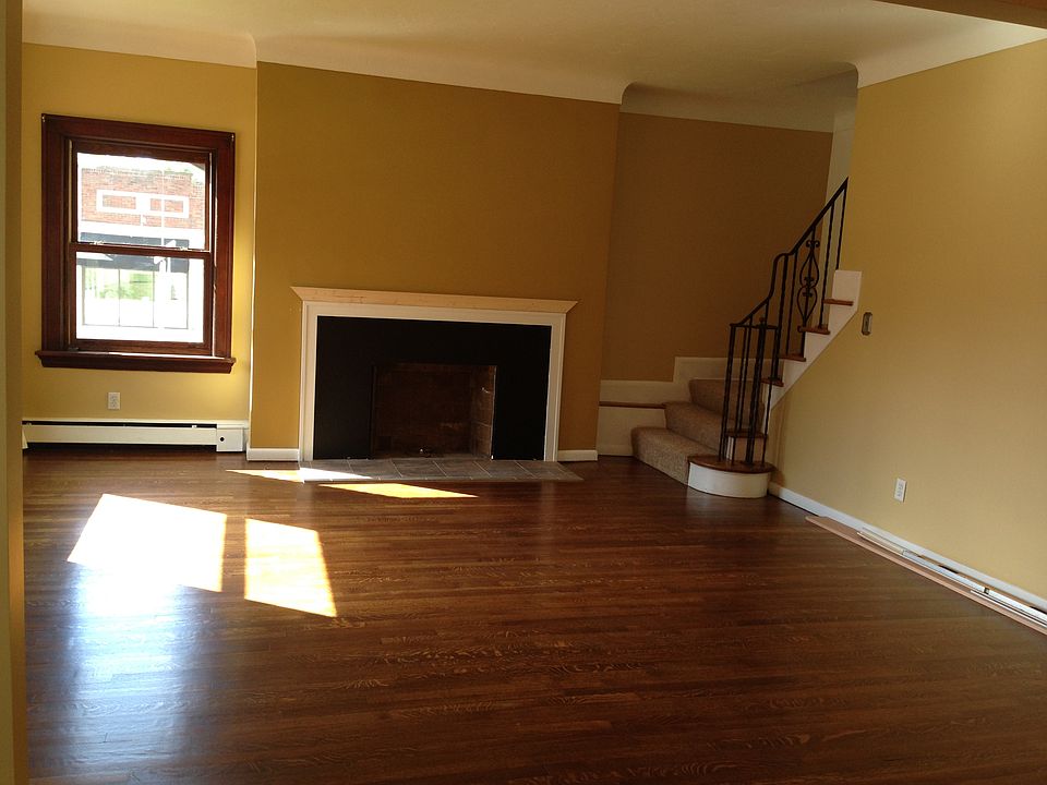 1st image of 10328 Clifton Blvd