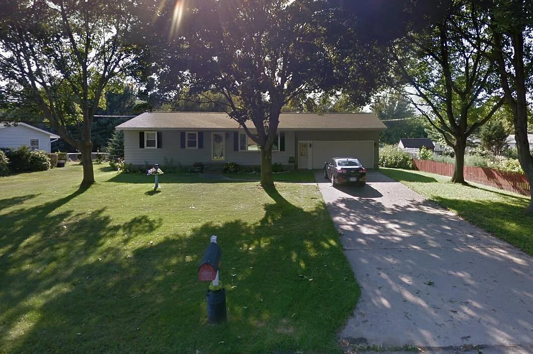 5237 McDowell St photo 1