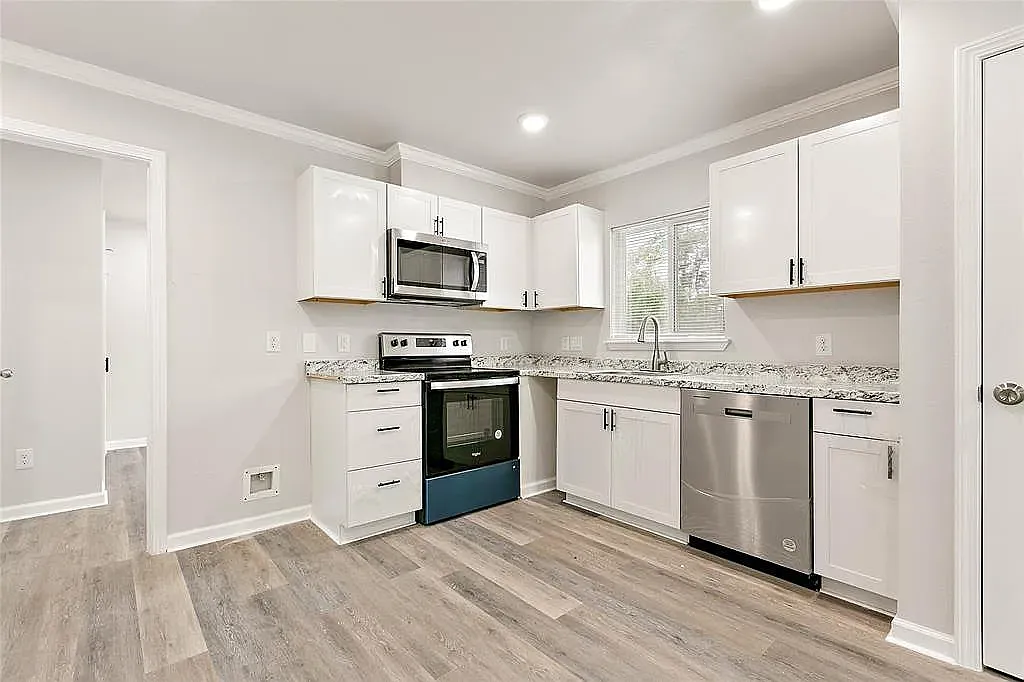 3 bed, 2.5 bath, 1186 sqft, $1,775 — Photo 1
