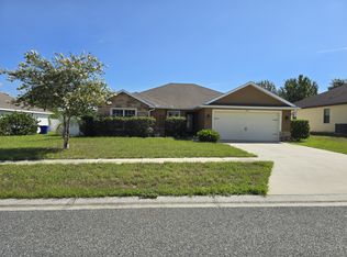 564 Antigua Ave, Tavares, FL 32778