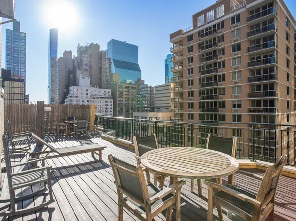 225 East 46th Street image 8 of 8