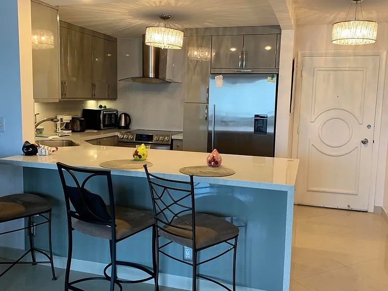 133 N Pompano Beach Blvd #808 — Photo 6