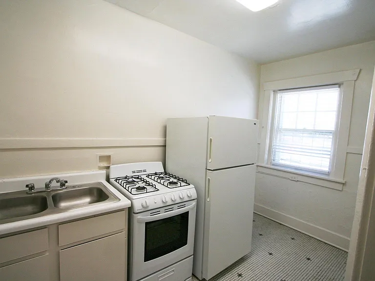 1165 N Clarkson St #20 — Photo 6