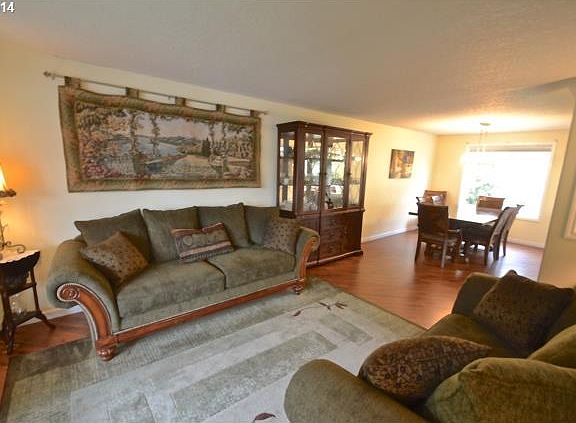 2nd image of 10214 NE 65th Ave
