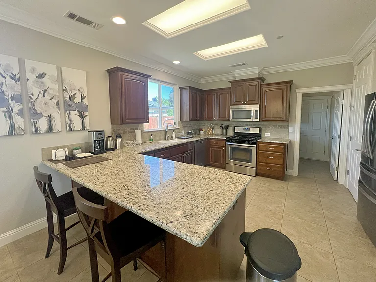 580 Grants Pass Pl — Photo 15