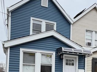 11809 202nd St, Saint Albans, NY 11412