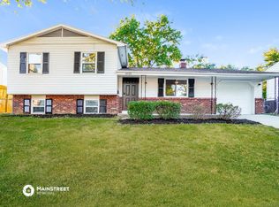 6020 Dakar Rd E, Westerville, OH 43081