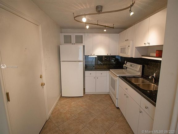 4th image of 1155 97th St APT 502