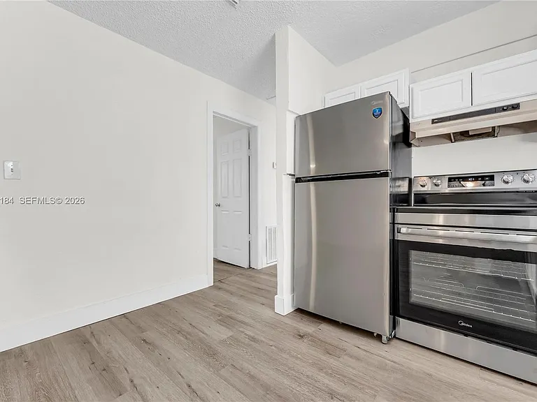 2856 NW 14th St #2 — Photo 8
