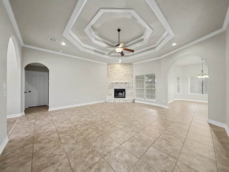 6404 Siltstone Loop — Photo 8