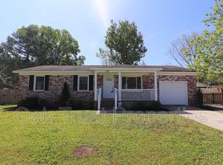23 Bossis Dr, Charleston, SC 29407