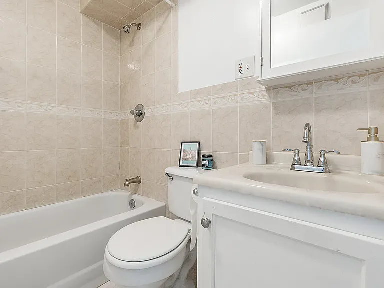 126 W 117th St #2 — Photo 8