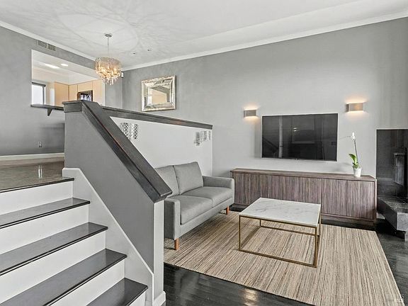 2nd image of 846 Olima Street