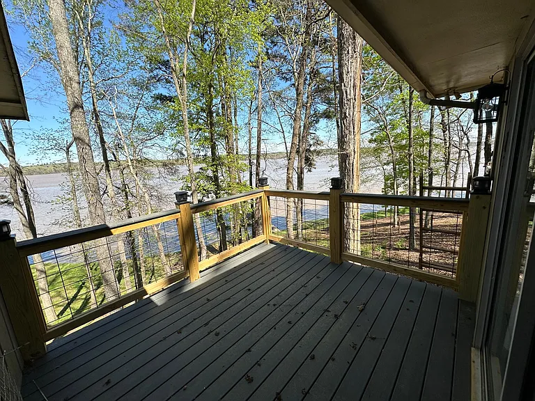 1700 Shady Oaks Ln — Photo 8