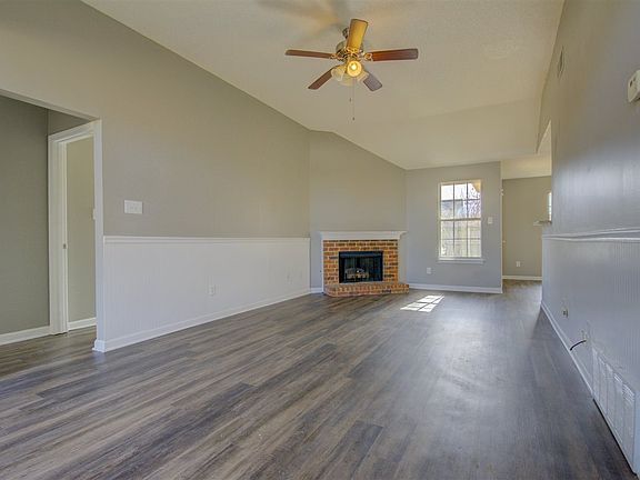 4th image of 6815 Skylar Mill Ave