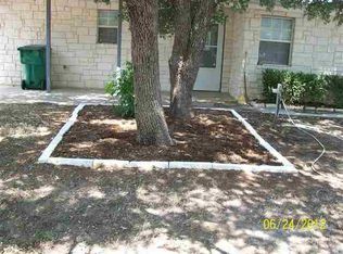 720 Magnolia Ln, Cottonwood Shores, TX 78657