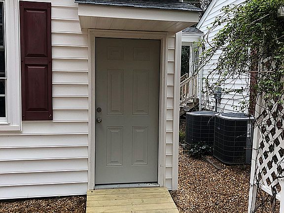 2nd image of 18460 New Kent Hwy