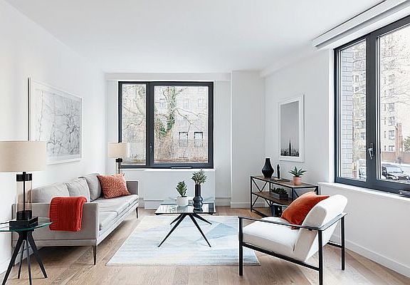 3rd image of 411 35th St #L5
