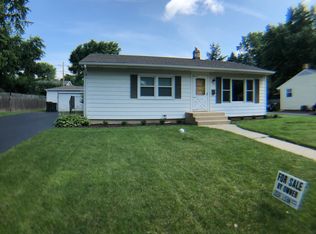 364 Lloyd St, Cary, IL 60013