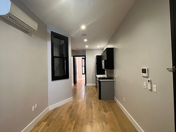 4th image of 172 New York Ave #1R