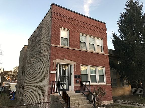 2nd image of 6429 N Hermitage Ave #1