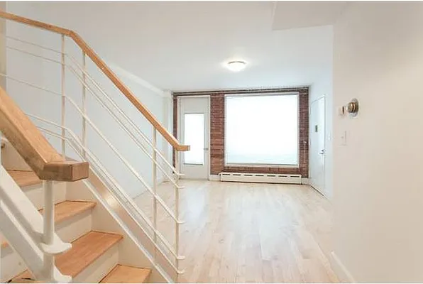 Rented by Realty Collective | media 11