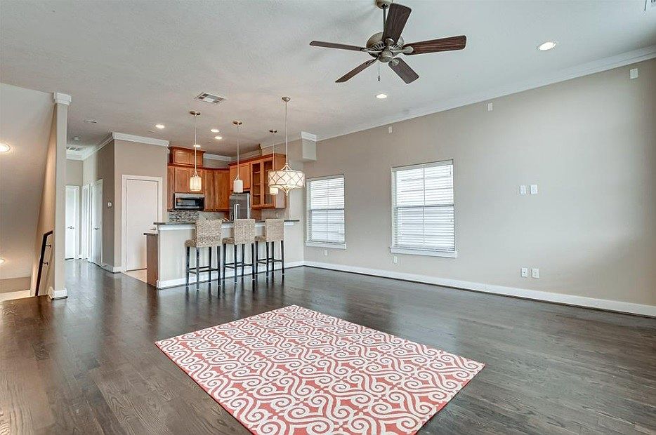 1st image of 1215 Wentworth St #1215