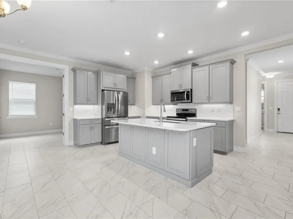 16760 Seasons Coast DR, BONITA SPRINGS, FL 34135