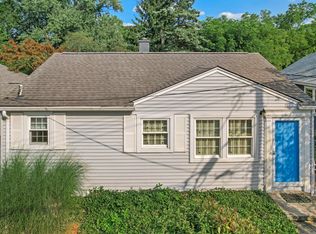 23930 Cass Ave, Farmington, MI 48335