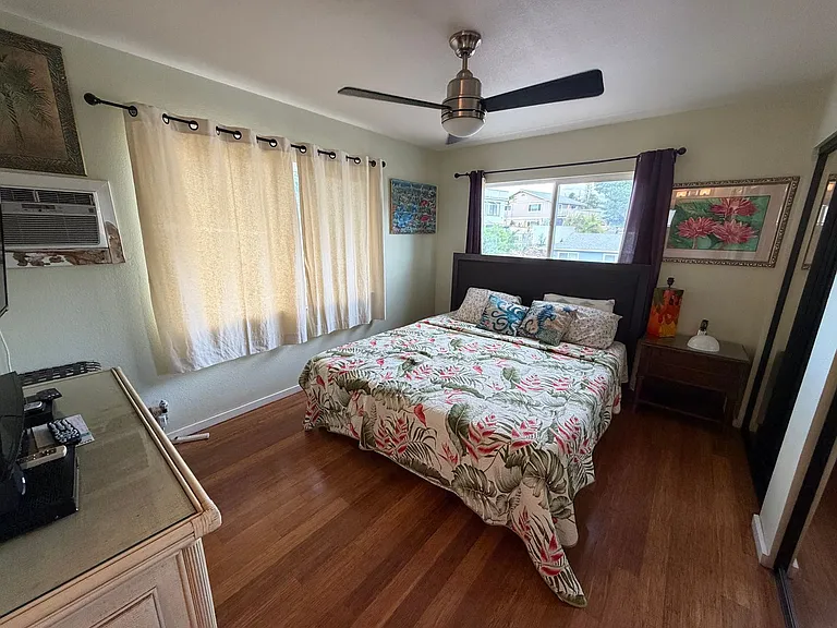 2570 Hunakai St — Photo 16
