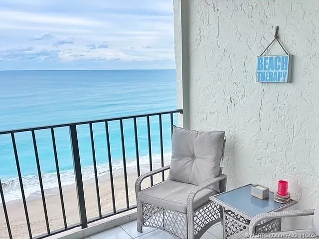 2 bed, 2.0 bath, 1053 sqft, $3,200 — Photo 1
