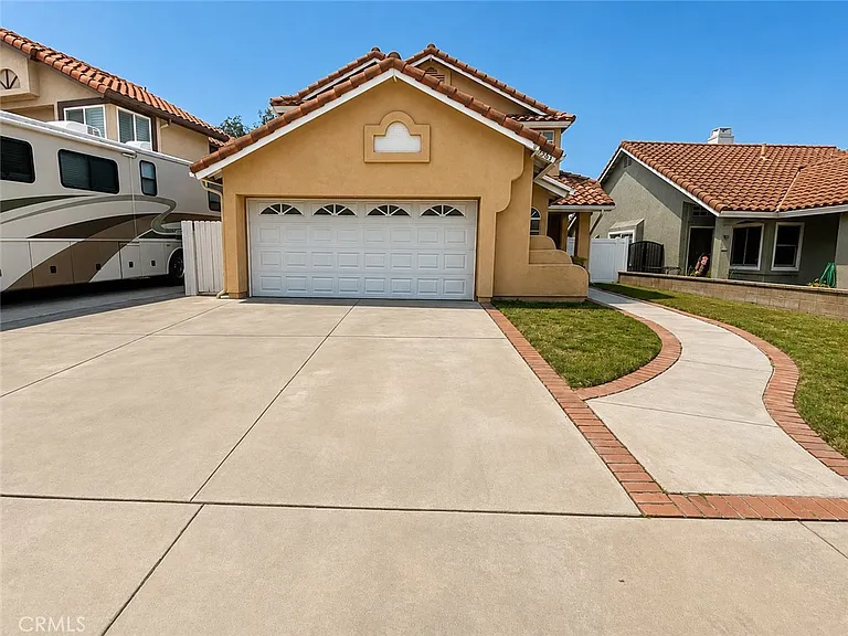 15583 Oak Springs Rd — Photo 2