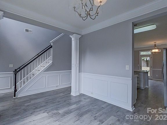 5th image of 12523 Clackwyck Ln #131