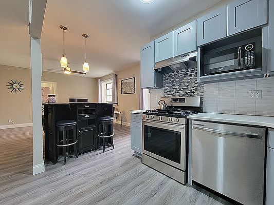 1st image of 30-31 Hobart St #2I