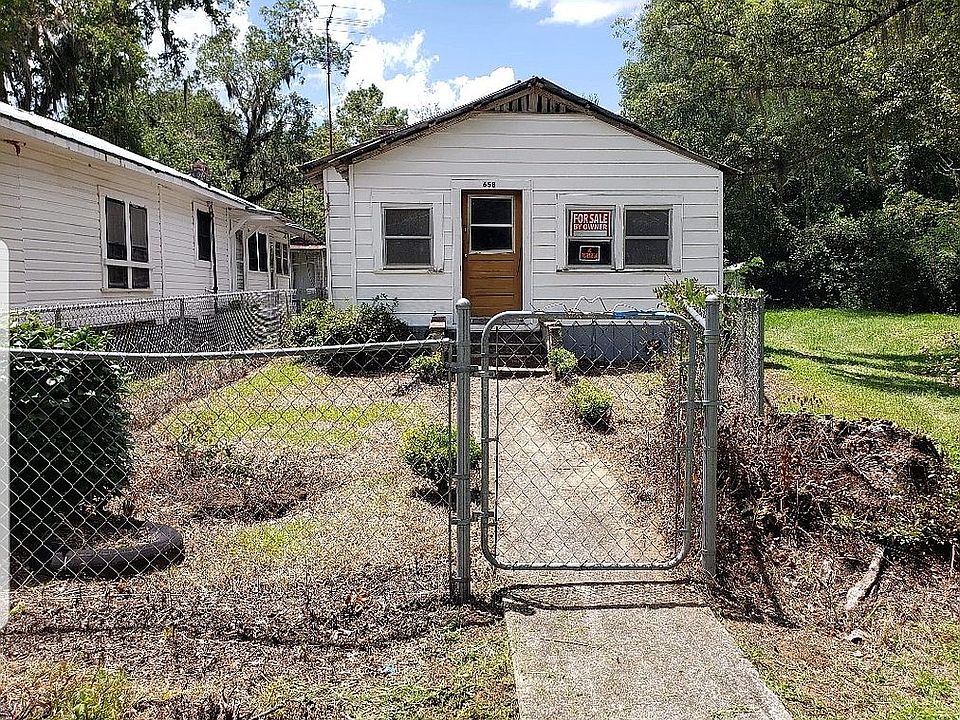 1st image of 658 SW Scruggs Ave