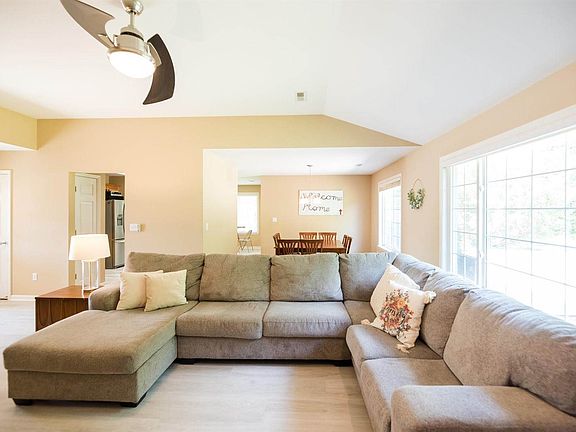 5th image of 2408 Lubbock Ct