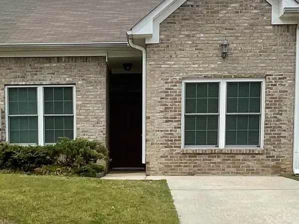 33 Park Dr S, Thorsby, AL 35171